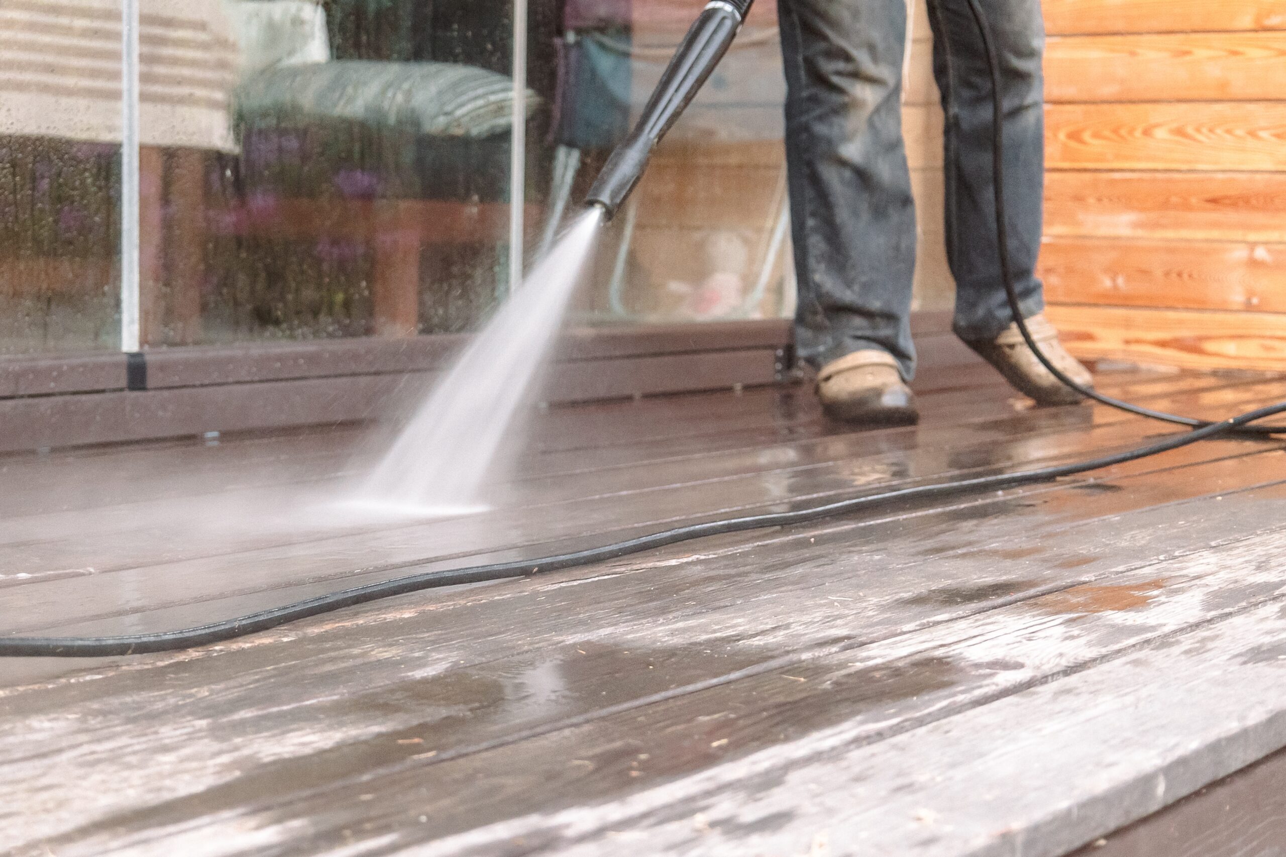 What Types of Surfaces Can Be Effectively Cleaned With Pressure Washing?